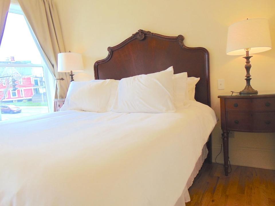 Water Street And Harborgate Condos & Studios St. John's Room photo